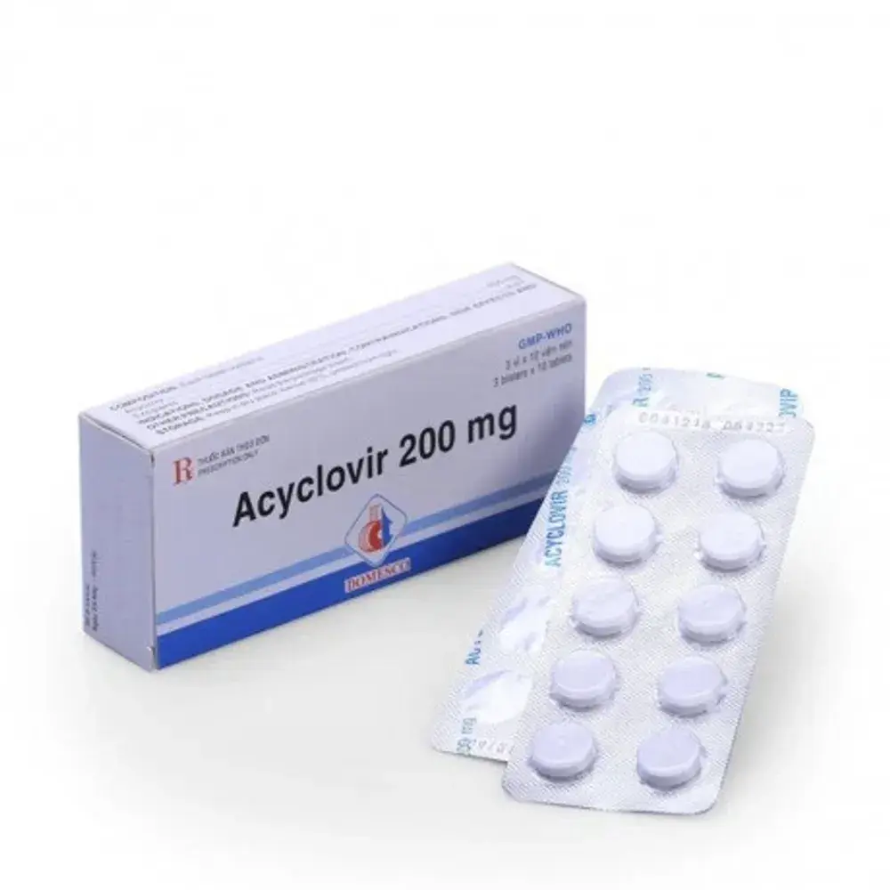 Sử dụng thuốc kháng virus Acyclovir theo kê đơn của bác sĩ 