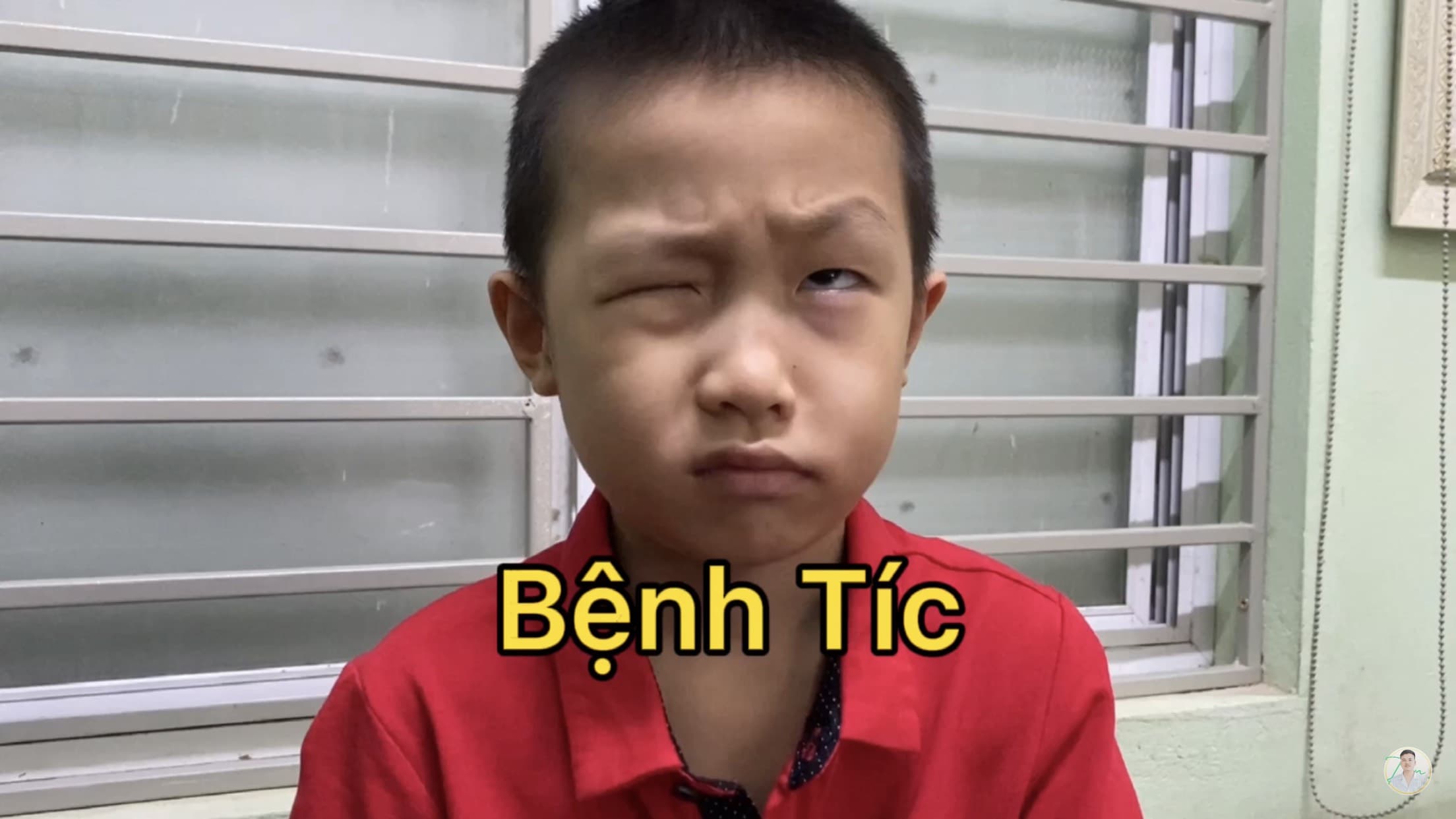 Bệnh Tic là bệnh gì?